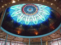 В магазинах и офисах